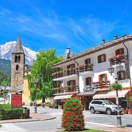 Hotel Bucaneve Pré-Saint-Didier Eksteriør billede